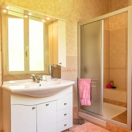 Appartement San Rocco Flexyrent - Parking - Wifi - Aircon *